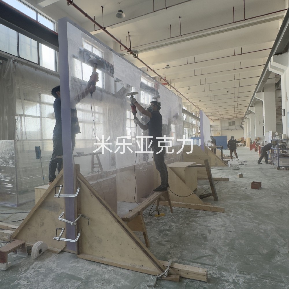 <b>有機玻璃廠家如何選擇？有機玻璃制品怎么分辨</b>
